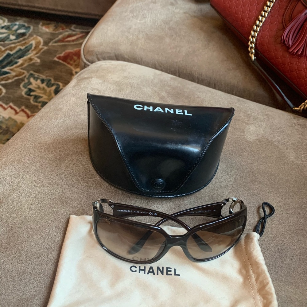 SOLD 💕Chanel Sunglasses